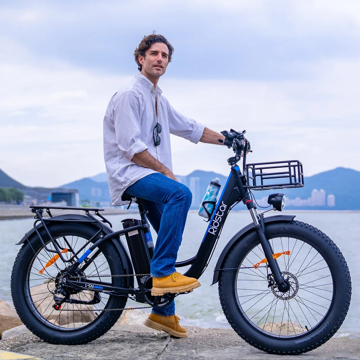 YVY MN26 26" Fat Tire Mountain Elektrofahrrad 1500W Motor 48V 20Ah Batterie